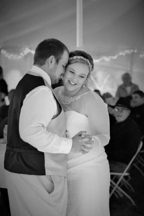 Maine Wedding Officiant - Gateway Celebrations | Photo by Frosty Photography | New Hampshire Wedding